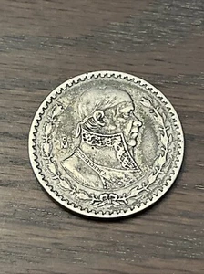 1962 Mexican (Mexico) One Peso Silver Coin - Old World Silver - - Picture 1 of 2