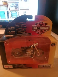 2011 HARLEY DAVIDSON MOTORCYCLE MAISTO SERIES 29 1/18 MODEL BIKE NIB - Picture 1 of 1