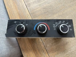 2008-2014 Chevy Express 1500 2500  AC Heater Climate Control 15773678 - Picture 1 of 7