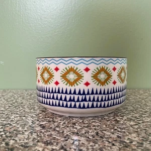 Signature Housewares Stoneware Microwavable Food Storage Bowl - Picture 1 of 10
