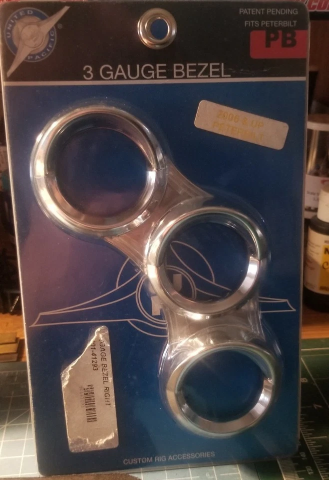 Cubierta de racimo lado derecho calibre 3 con visera para Peterbilt 379 384 386 387 388 389 Foto 1 de 1