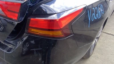 2019 20 21 22 23 24 25 Nissan Altima Passenger RH Tail Light Lamp Quarter Mount Foto 1 de 4