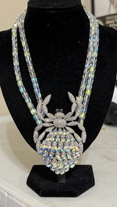 EYE CANDY IRIDESCENT AURORA BOREALIS RIVOLI CRYSTAL LARGE SPIDER NECKLACE NWT🕷 - Picture 1 of 7