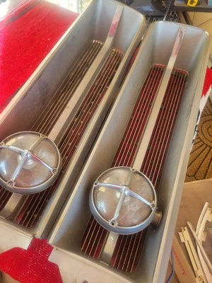 1963 63 PONTIAC GRAND PRIX GRILLE FOG LIGHTS Foto 1 de 4