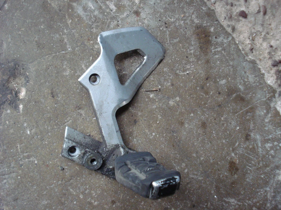 CLAVIJA PARA PIE CAGIVA RIVER 500 600 LHS Foto 1 de 1