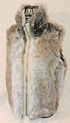 Chaleco grande de piel sintética reversible para mujer con bolsillos con cremallera completa Foto 1 de 4