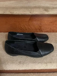 Mocasines para mujer Vionic de cuero negro talla 7,5 en excelente estado - Imagen 1 de 9