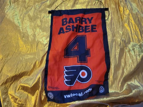 BARRY ASHBEE # 4 PHILADELPHIA FLYERS VINTAGE 2009 RETIREMENT BANNER FLAG  18x12" Cover