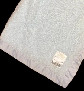 Little Giraffe Baby Blanket Blue Satin Trim Soft Boy Lovey 30x35 Soft Sherpa - Picture 1 of 8