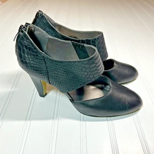 Bella-Vita Women's Black Leather 3.5" Heels Shoes Size 8.5 Snakeskin Texture - Picture 1 of 7