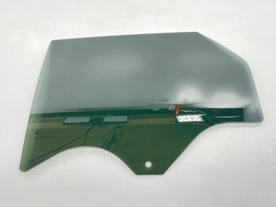 Cadillac XT5 2017-2025 puerta trasera izquierda lado del conductor ventana cristal OEM Foto 1 de 4