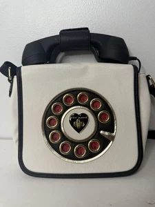 Betsey Johnson Damen weiß Neuheit Drehscheibe Telefon Umhängetasche Medium - Bild 1 von 24