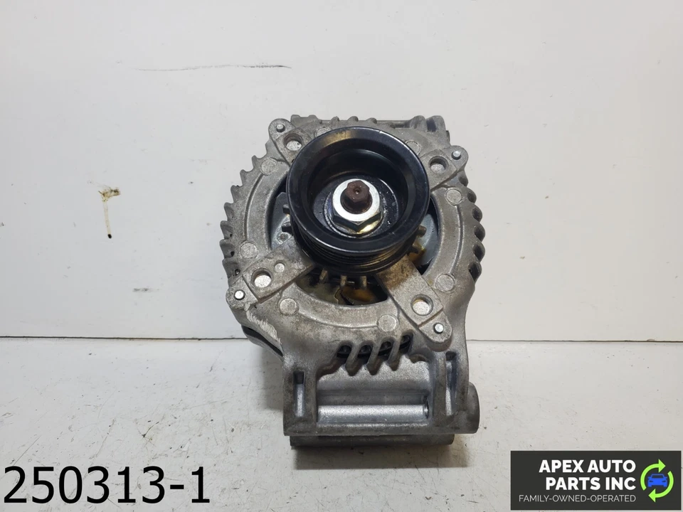 OEM 2011-2014 Dodge Charger 5.7L Alternator - Изображение 1 из 4