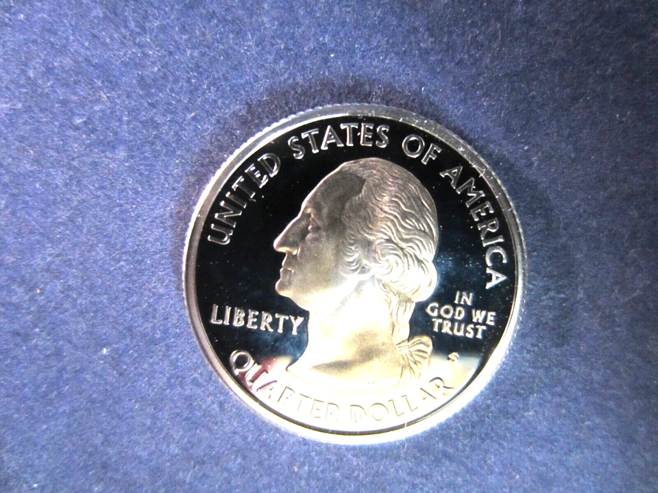 2000-S SILVER Quarter MASSACHUSETTS Deep Cameo Mirror Proof Upper Grading Range - Image 1 of 1