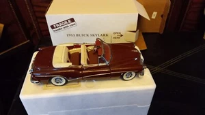 1953 BUICK SKYLARK CONVERTABLE DANBURY MINT 1:24 SCALE RED CARPET - Picture 1 of 4