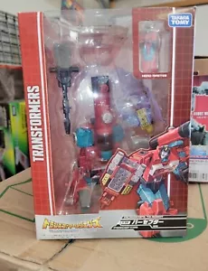 Transformers Legends LG56 Perceptor - Picture 1 of 2