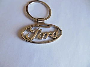 FORD ** (Logo) ** Portachiavi ** METALLO CROMATO **Spedizione gratuita** - Foto 1 di 3