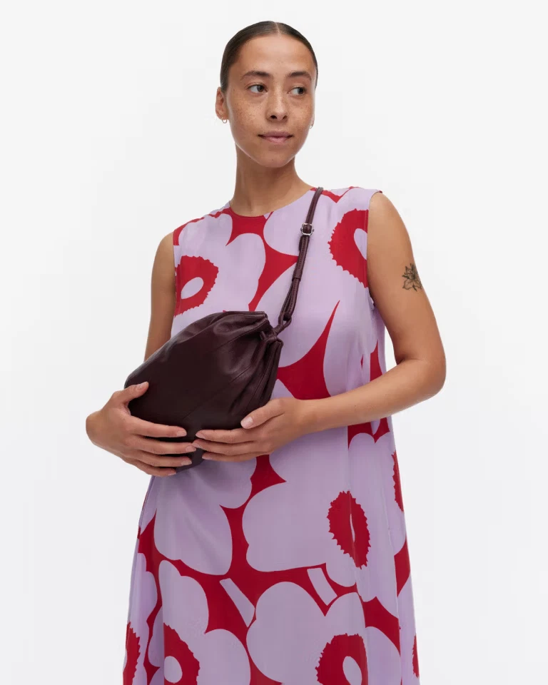 Bolso de Hombro Karla Marimekko Vino Rojo Borgoña Cuero $345 NUEVO Foto 1 de 4