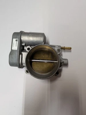 Carrocería del acelerador Chevrolet Trailblazer EXT 2003 Foto 1 de 3