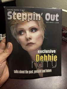 STEPPIN' OUT WOCHENMAGAZIN - DEBBIE HARRY BLONDIE 2007 AUF DEM COVER - Bild 1 von 2
