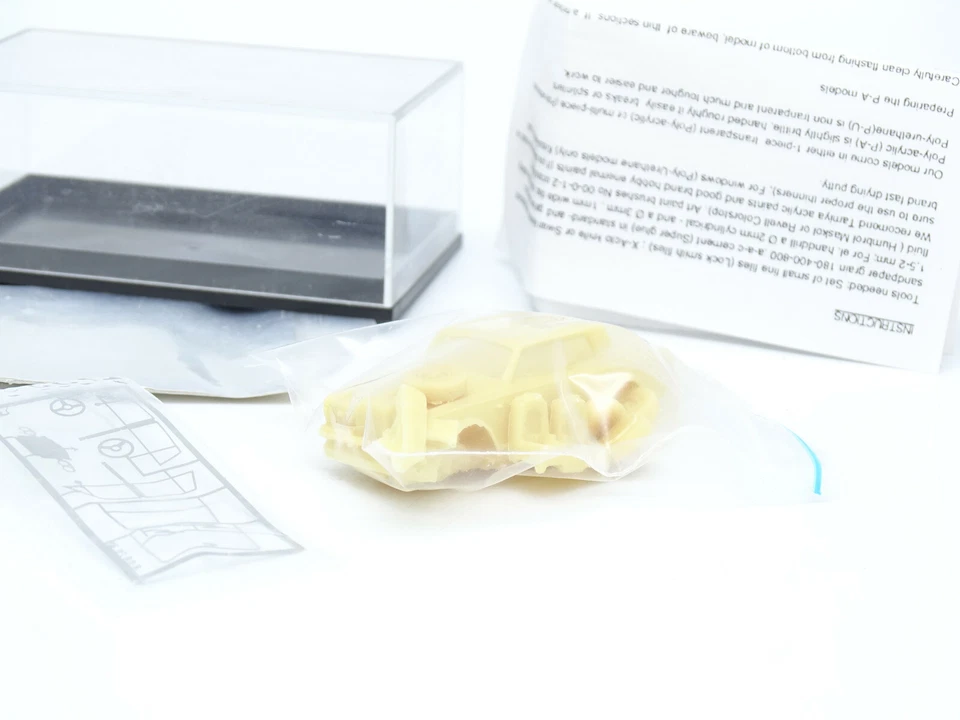 Kit da Montare Resina 1/87 - Rolls Royce Argento Tonalità - Immagine 1 di 1