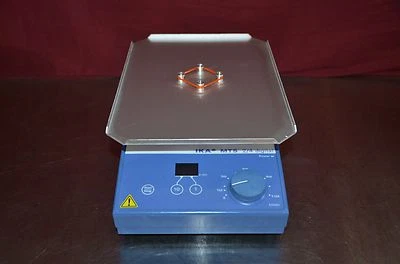 Agitador de microtitulación digital IKA MTS 2/4 MTS 2/4 D S1 0-1100 rpm rango de velocidad  Foto 1 de 4