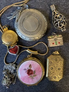 LOCKET Junk Jewelry Lot - Vintage & Mod For Wear, Parts, Repair - Picture 1 of 12