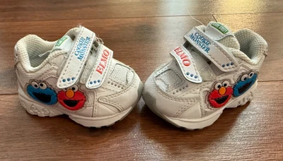Zapatillas deportivas vintage infantiles talla 1W Y2K 2005 Elmo & Cookie Monster Sesame Street zapatos Foto 1 de 4