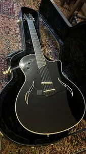 Taylor T5S1 Semi-Acoustic Guitar 2012 perfect condition plus hard case - Picture 1 of 17
