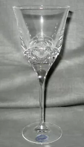 Vaso de vino corona grabada con cristal artístico Varga - Imagen 1 de 1