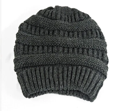 Sombrero de calavera acrílico tejido escala escala LK198 para dama con crestas talla única Foto 1 de 2