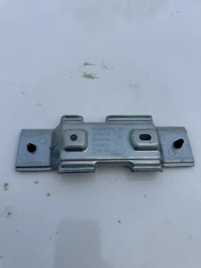 For BMW E92 OEM M3 SILVER BRACKET 7154860 S65 V8 E92 E93 - Picture 1 of 3
