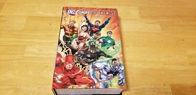 DC Comics: Nuevo 52 Omnibus Exclusivo Empleado FIRMADO/NUMERADO Jim Lee #31 DE 52 Foto 1 de 4
