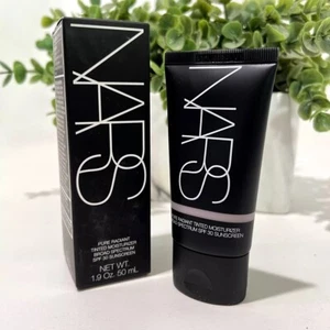 NARS Pure Radiant Tinted Moisturizer SPF 30 Deep 2 Granada 50ml - New RRP £36.99 - Picture 1 of 2
