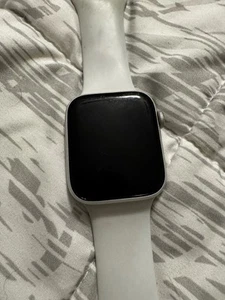 Apple Watch SE 44 MM - Zdjęcie 1 z 7