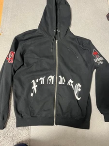 XLARGE schwarzer Parka mit Reißverschluss XL Frontdesign guter Zustand - Bild 1 von 3