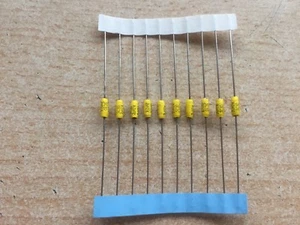 2.2µH Shielded Inductor 665mA Axial SC302R2KT 10 Pieces Z2417 - Picture 1 of 2