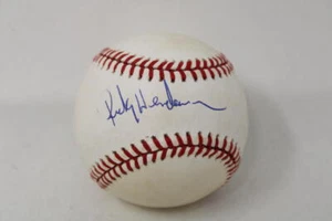 Rickey Henderson PSA/DNA Signed Auto Baseball A's Yankees ID:467449 - Picture 1 of 6