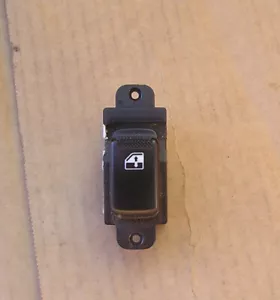 KIA PICANTO (04-10) SINGLE ELECTRIC WINDOW CONTROL SWITCH - 93578-2D000 - Picture 1 of 4