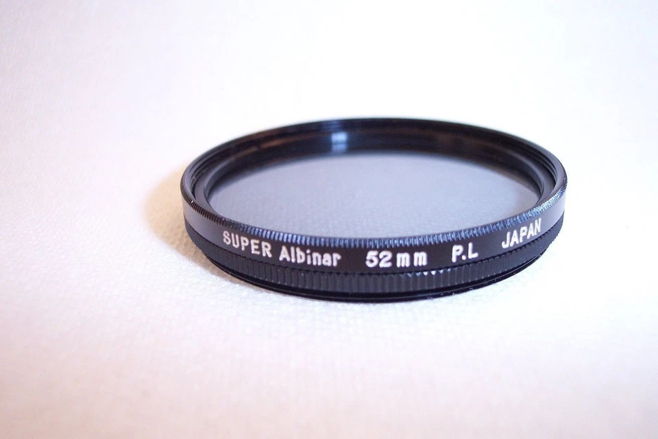 Super Albinar 52 mm Polarizer Screw-In Filter Made in Japan (K-104) - Image 1 of 1