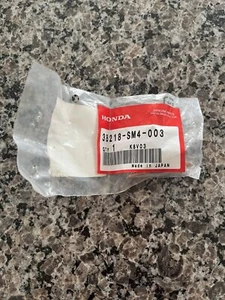Honda Main Fuse P/N 38218-SM4-003 - Picture 1 of 4