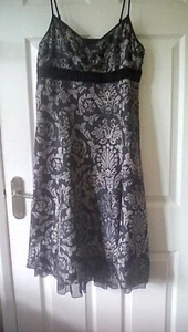 BNWOT SILK, lined, black & antique-silver pattered dress 14 - Picture 1 of 4