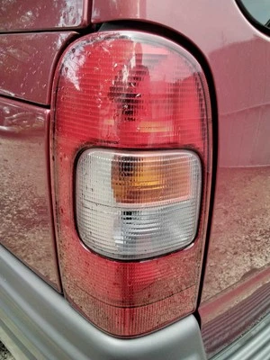 Левый задний фонарь в сборе 99 00 01 02 03 04 05 PONTIAC MONTANA VAN - Изображение 1 из 2