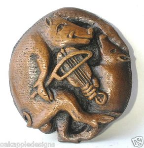 Pig Playing Viol Cathedral Carving Unique Piggy Musical Violin Fiddle Ornament - Picture 1 of 4