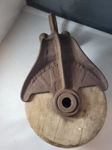 Vintage Myers O.K. Barn Pulley~Wood and Cast Iron~H 298/299~Farm Hay Trolley - Picture 1 of 5