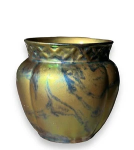 Zsolnay Vase  Eosin Glaze - Picture 1 of 7