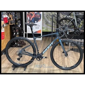 Giant Revolt Advanced 1 Medium Ocean Twilight 2024 Ex-Display - Picture 1 of 10