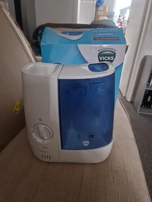 Vicks VH845E1 Warm Mist Humidifier - White - Image 1 of 2