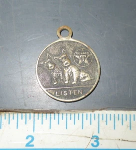 Llavero Reloj TEXACO Dije Escocés Terriers Escuchar Collar De Colección - Imagen 1 de 2