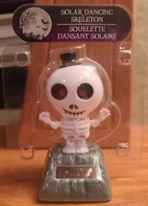Solar Powered Dancing Skeleton Top Hat Halloween NOS - Picture 1 of 3